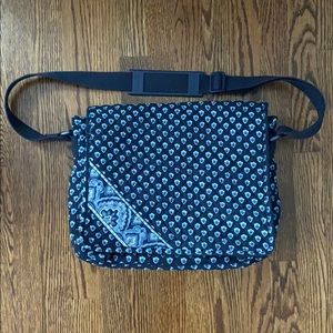 Vera Bradley Nantucket Navy messenger back